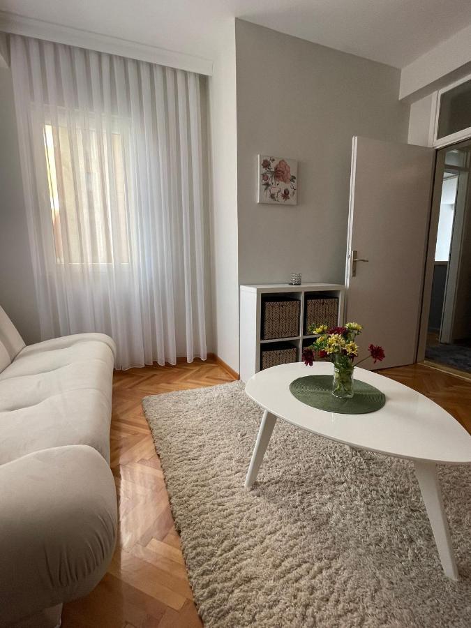 Apartman Filip Lux City Center Novi Pazar Exterior foto